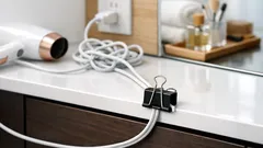 ドライヤーのコードが絡まる朝を終わらせる ダブルクリップ収納5ステップ